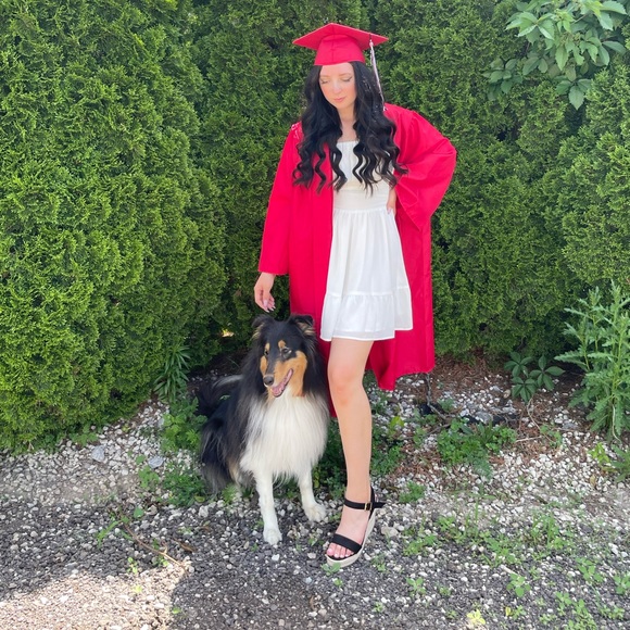 Profile Picture of Lanaya Roohr (@lanayaroohr) on Poshmark