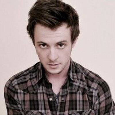 Profile Picture of Chris Ayer Brasil (@ChrisAyerBrasil) on Twitter