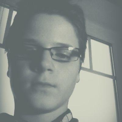 Profile Picture of Jonas Gilbert (@gilbert1209) on Twitter