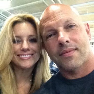 Profile Picture of Shawn & Belle Hibbs (@shawnandbelle) on Twitter