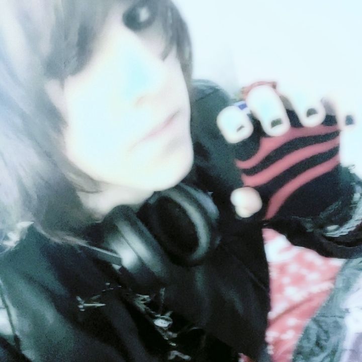 Profile Picture of Xx_Shadow_Wolf_xX (@shadow_wolf7274) on Tiktok