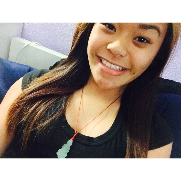 Profile Picture of Cindy Khau (@justcindy) on Poshmark