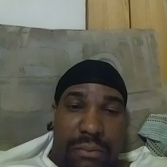 Profile Picture of Kevin Harness (@twin2414) on Poshmark