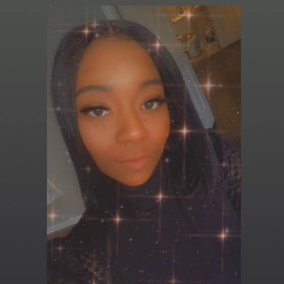 Profile Picture of Morgan Mccullum (@mzmo33) on Poshmark