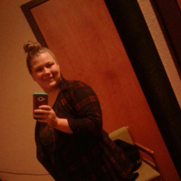 Profile Picture of Heather Widner (@heatherwidner) on Poshmark