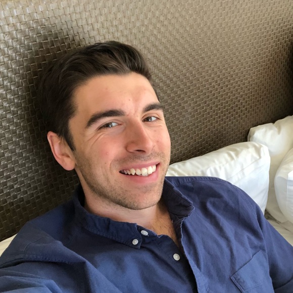 Profile Picture of Chris Costa (@critcosta) on Poshmark