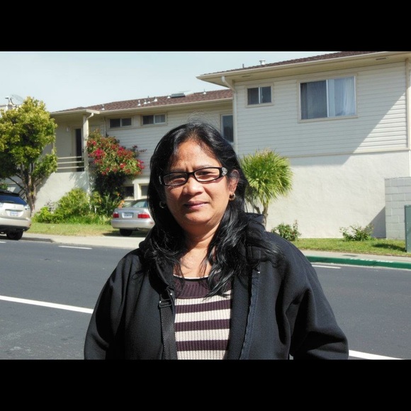 Profile Picture of Leny Abasolo (@lynel) on Poshmark