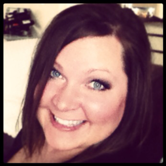 Profile Picture of Kristi Hamblin (@kristihamblin) on Poshmark