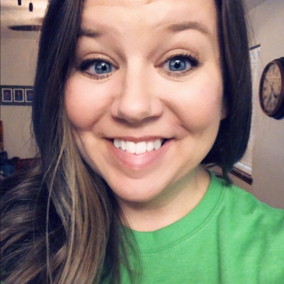 Profile Picture of Crystal Mcdowell (@standinginawe) on Poshmark