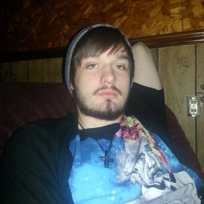 Profile Picture of Dylan Wyant (@heaviLy_hazed) on Twitter