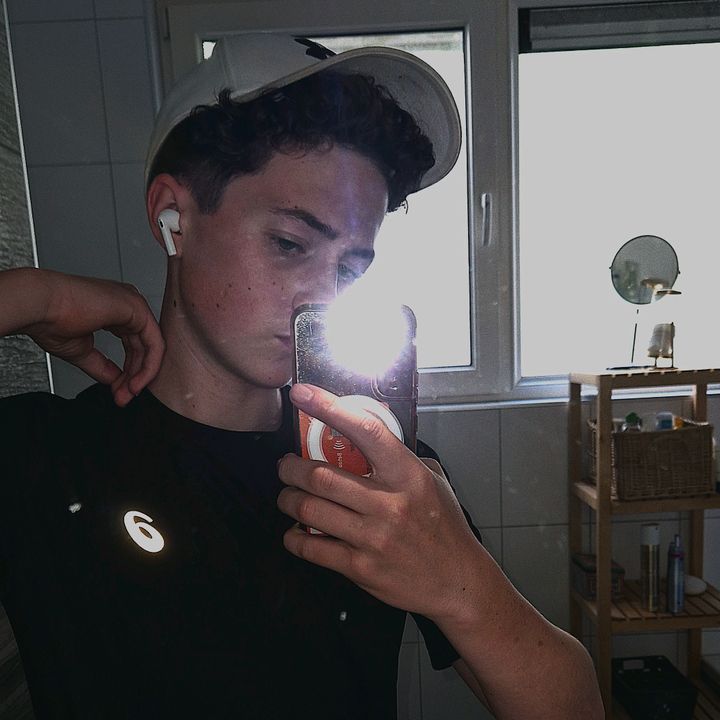 Profile Picture of 𝚁𝚞𝚋𝚎𝚗 (@rubenmelchior) on Tiktok