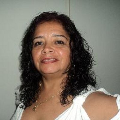 Profile Picture of Lucia Zapata (@luciazapata13) on Twitter