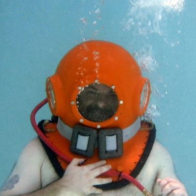 Profile Picture of Andy Broome (@broomewithaview) on Twitter