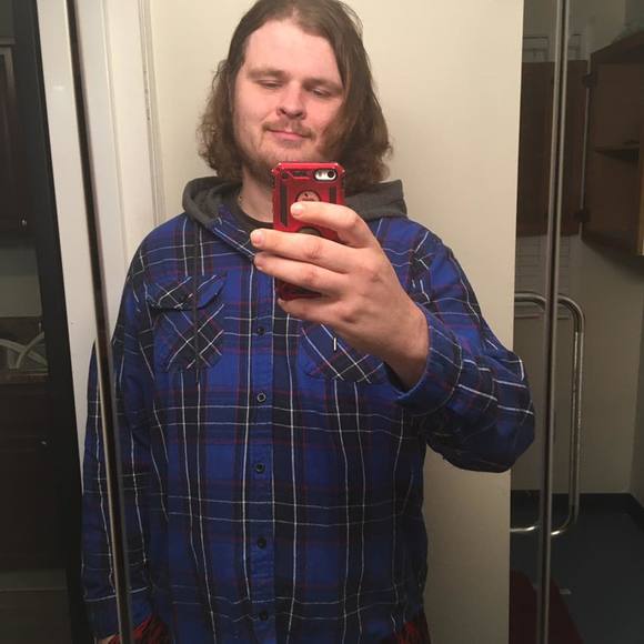 Profile Picture of Patrick Vandorn (@patrickvandorn) on Poshmark