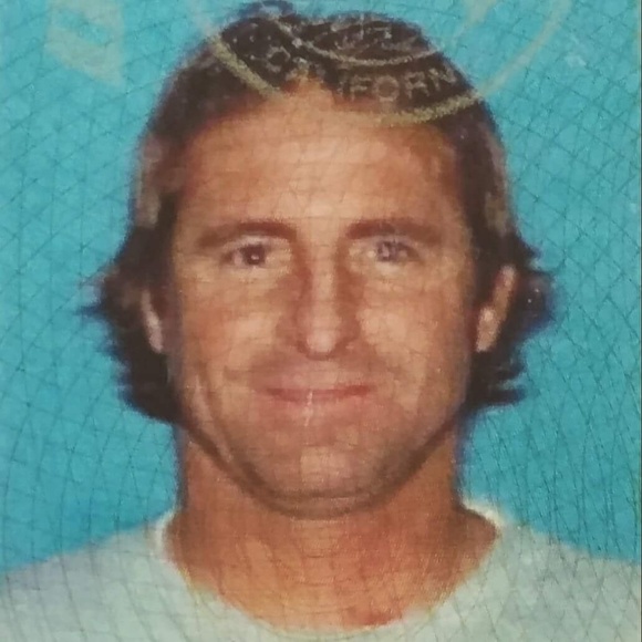 Profile Picture of Edward Worthen (@edwardworthen) on Poshmark