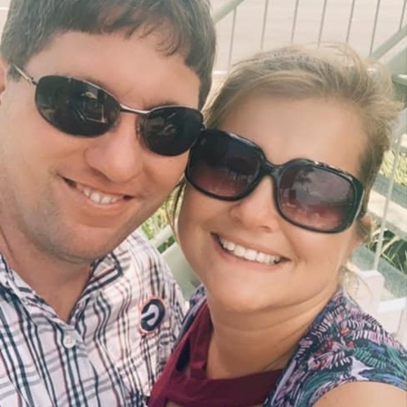 Profile Picture of Melissa Busbin (@lissa983) on Poshmark