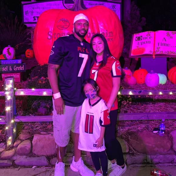 Profile Picture of Marilyn Tran (@merilyntran) on Poshmark