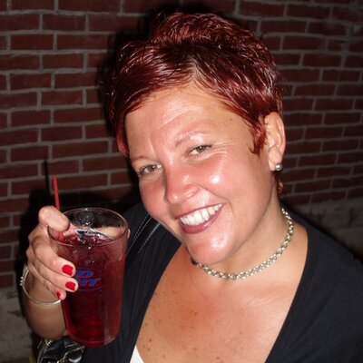 Profile Picture of charlene alicea (@CHARBIE04) on Twitter
