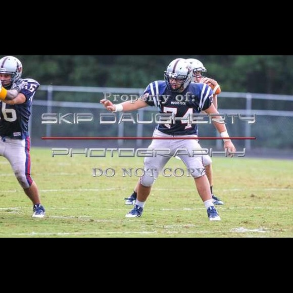 Profile Picture of Alex Manterola (@alex_manterola) on Poshmark