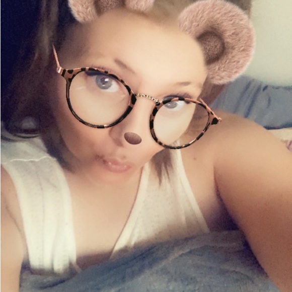 Rebecca Alshawi - Poshmark Profile Picture of Rebecca Alshawi (@bigmama1324) on Poshmark