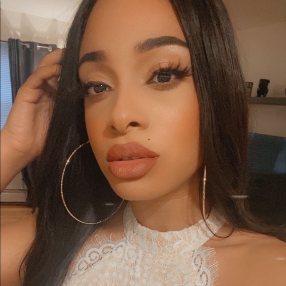 Lorissa Rosario - Poshmark Profile Picture of Lorissa Rosario (@lorissarosario) on Poshmark
