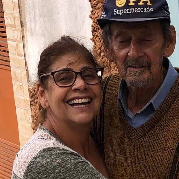 Profile Picture of Celia Fernandes (@tininhattc) on Poshmark