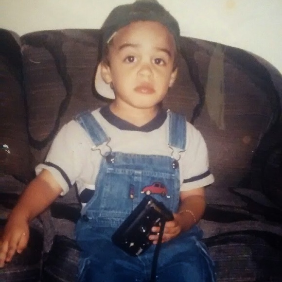 Profile Picture of Christopher Hernandez (@chernandez11208) on Poshmark