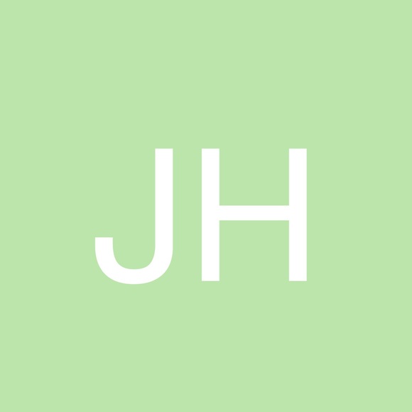 Profile Picture of Joann Herridge (@jogoshop) on Poshmark