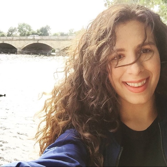 Profile Picture of Maddy Halpern (@mhalps) on Poshmark