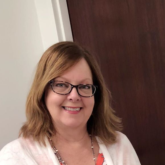 Profile Picture of Anne Sych (@miamama777) on Poshmark