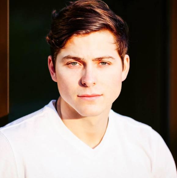 Profile Picture of Sean Mcgee (@seanmcgee24) on Poshmark