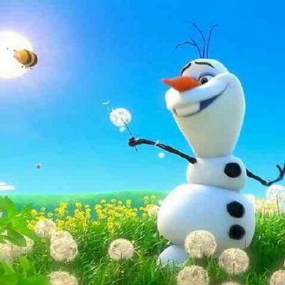 Profile Picture of Kerri Hines (@kdeehines) on Twitter