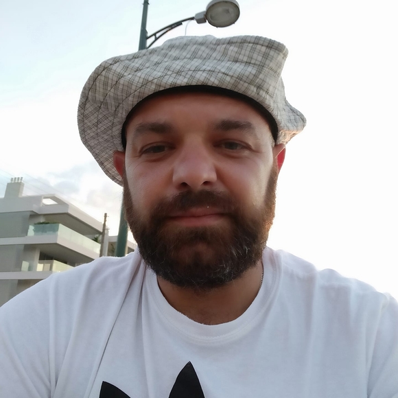 Takis Panopoulos - Poshmark Profile Picture of Takis Panopoulos (@takispanopoulos) on Poshmark