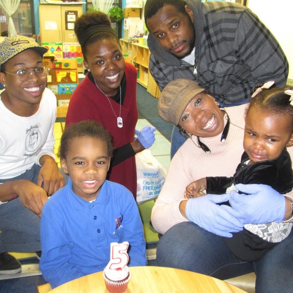 Profile Picture of Kenisha Edwards (@kenishaedwards) on Poshmark