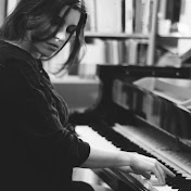 Profile Picture of Alice Zecchinelli (@alicezecchinelli) on Youtube