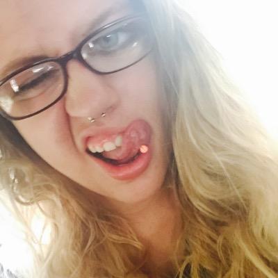 Profile Picture of Laura Ashley Loar (@motoprincess95) on Twitter