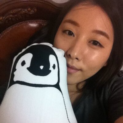 Profile Picture of Sooyeon Lee (@plasticgarden1) on Twitter