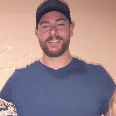 Profile Picture of Chris Lawlor (@FreezeYaKnees) on Twitter