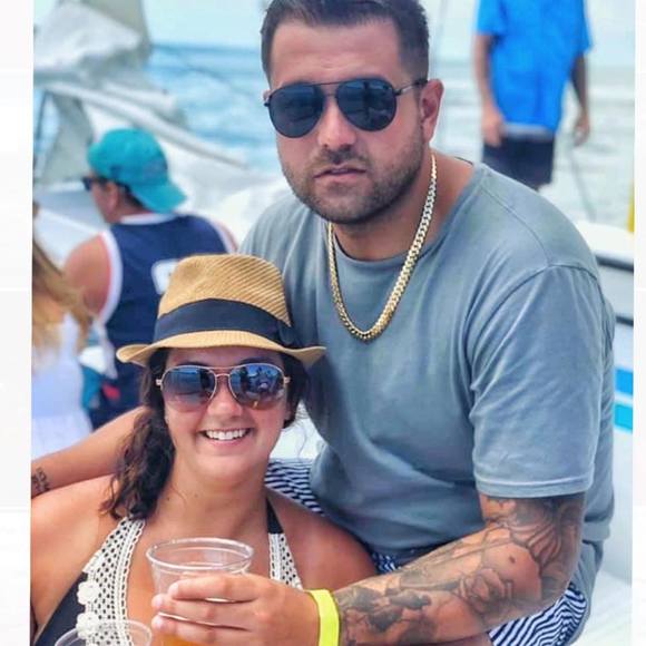 Profile Picture of El Scissorhands (@alisic15) on Poshmark