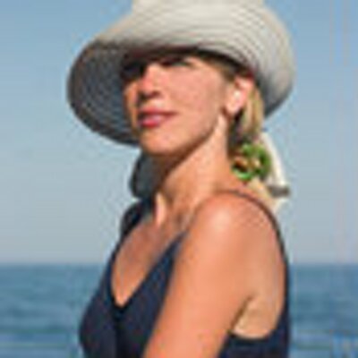 Profile Picture of Danielle M. Pinter (@PinterDanielle) on Twitter