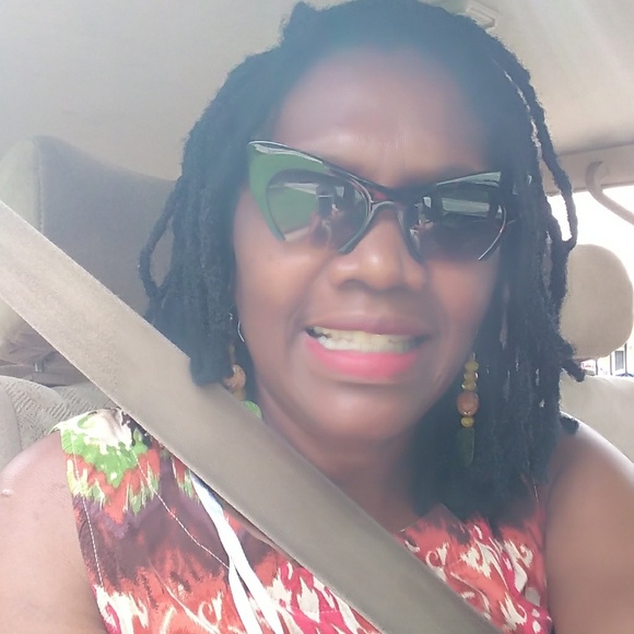 Joan Callwood - Poshmark Profile Picture of Joan Callwood (@callwoodjr) on Poshmark