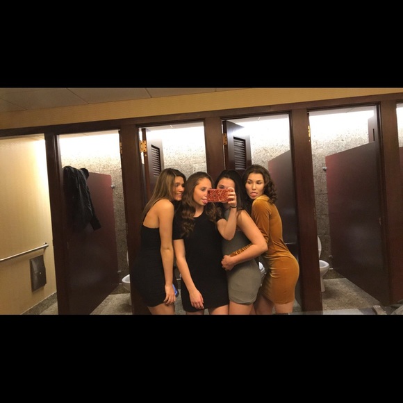 Mckinzie Dolfman - Poshmark Profile Picture of Mckinzie Dolfman (@kinzie20) on Poshmark