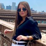 Profile Picture of Amanda Jones (@amndajones) on Instagram