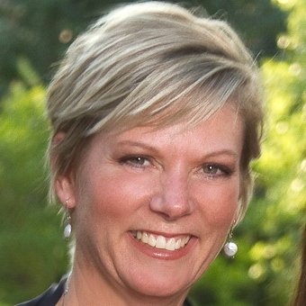 Profile Picture of Anne Tippett (@annetippett) on Twitter