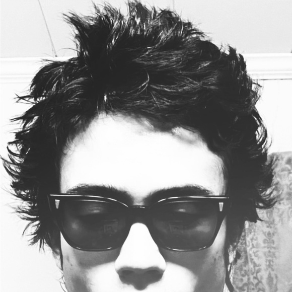 Profile Picture of Len Thomas (@lenthomas7) on Poshmark