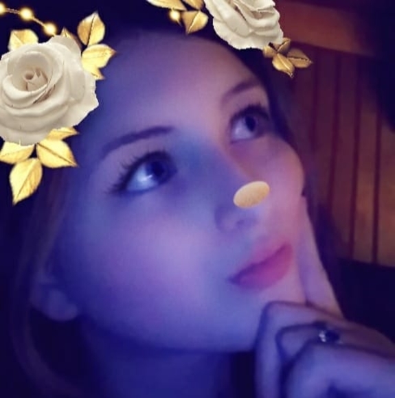 Profile Picture of Marissa Hitchings (@marissahitching) on Poshmark