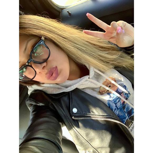 Profile Picture of Sandra G. cisneros (@sandragee22) on Poshmark