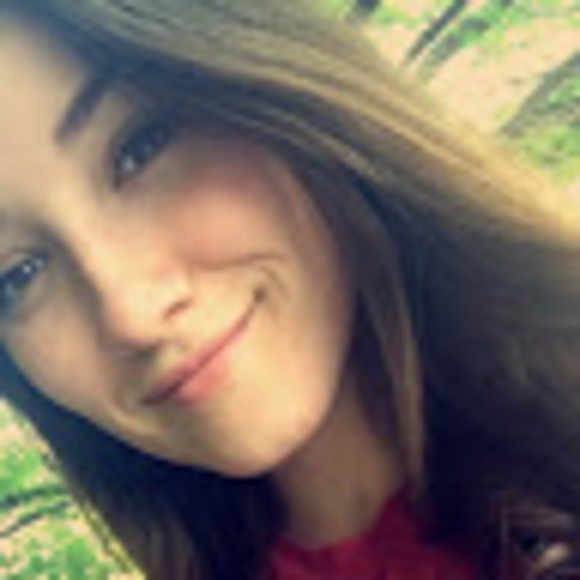 Profile Picture of Jade Rammell (@jaderammell3) on Poshmark