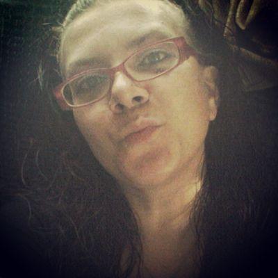 Profile Picture of Melanie Paradise (@melanieParadis3) on Twitter