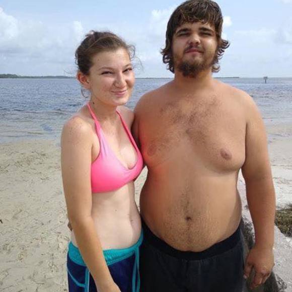 Profile Picture of Curtis Moore (@big_country98) on Poshmark